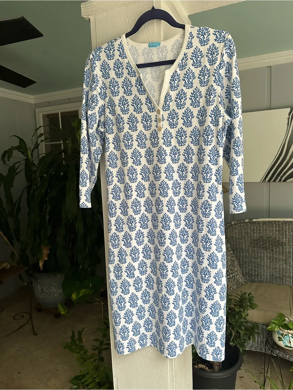J. McLaughlin for Dillard’s Med Catalina Cloth Dress with Henley Neckline CLASSY - Picture 7 of 8
